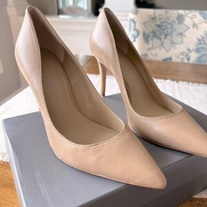Beige -Taupe stiletto.
Calling Carrie Bradshaw! Classic, Timeless, Feminine